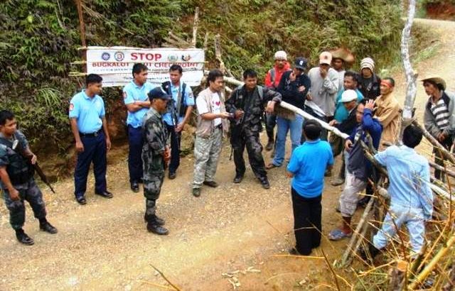 People’s barricade to defy Royalco mining’s TRO, government soldiers