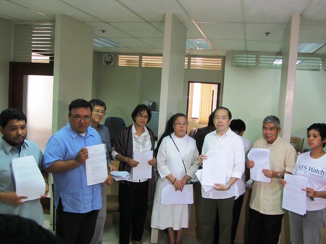 AES Watch conveners, lawyers, IT professionals urge Ombusman to probe  Comelec officials (Photo by M. Salamat / www.bulatlat.com)