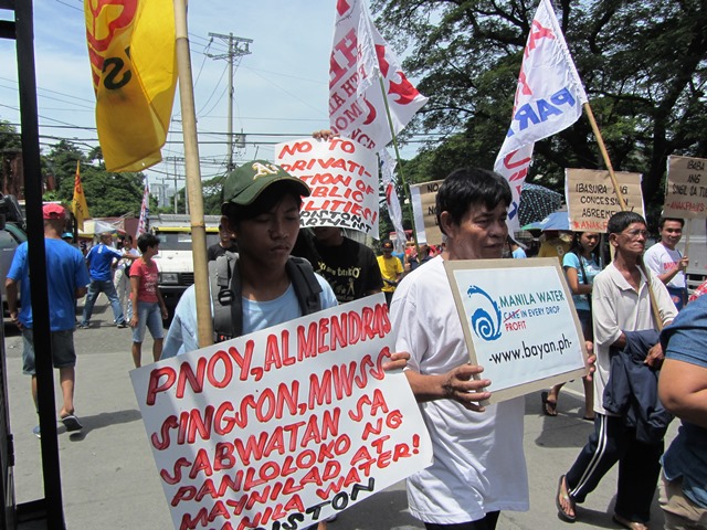 Consumers slam President Aquino's 'collusion' with water companies (Photo by M. Salamat / bulatlat.com)