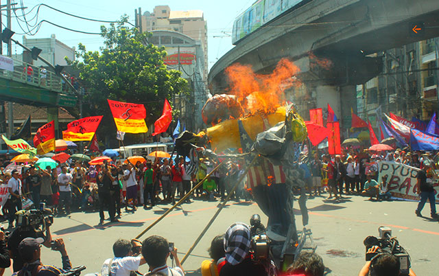 Farmers march to Malacanang