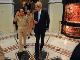 Secretary of State John Kerry and General Abdel Fattah al-Sisi in Cairo. (Photo Credit: Wikimedia Commons)