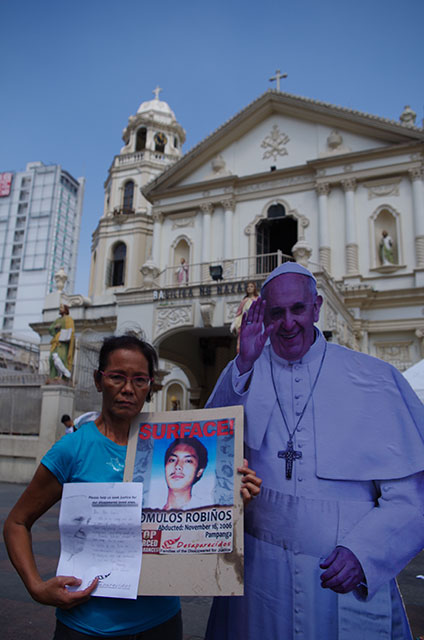 Lolita Robiños, pins her hopes on Pope Francis. She has been looking for her son Romulos for more than eight years (Photo by Ronalyn V. Olea/ Bulatlat.com)