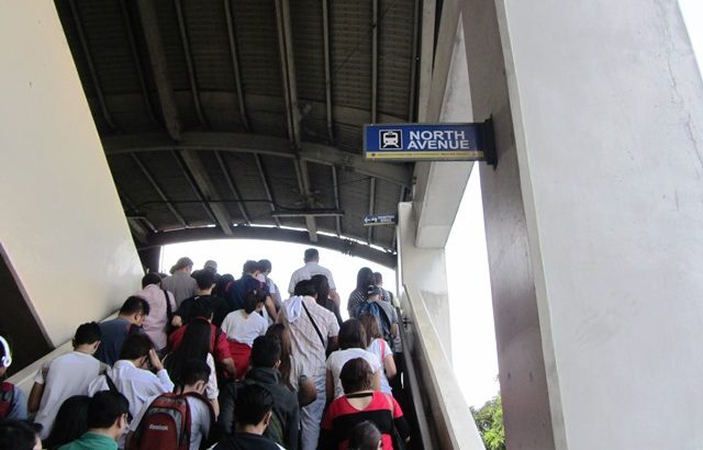 Why is Aquino raising MRT, LRT fares when it is not needed? groups ask