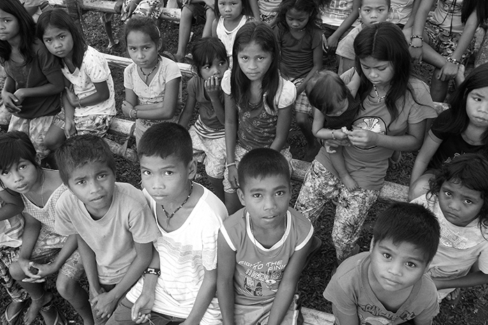 Banwaon children evacuees of Agusan del Sur (Photo by R. Villanueva)