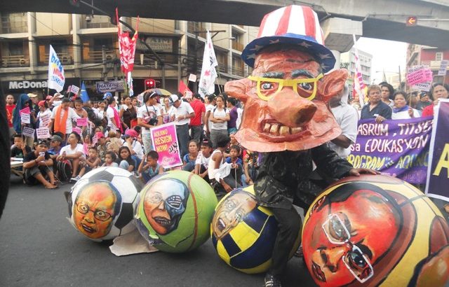 Protesters to Aquino: ‘We’re fed up with your lies’