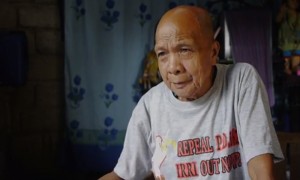 In a 2013 documentary entitled “Feeding Lies,” Serafio Malbataan, former IRRI worker, said he applied toxic pesticides such as furadan on the rice fields without protective clothing. He died of prostate cancer, tuberculosis and kidney disease in 2014. (Screen grab from the documentary of KI Multimedia)