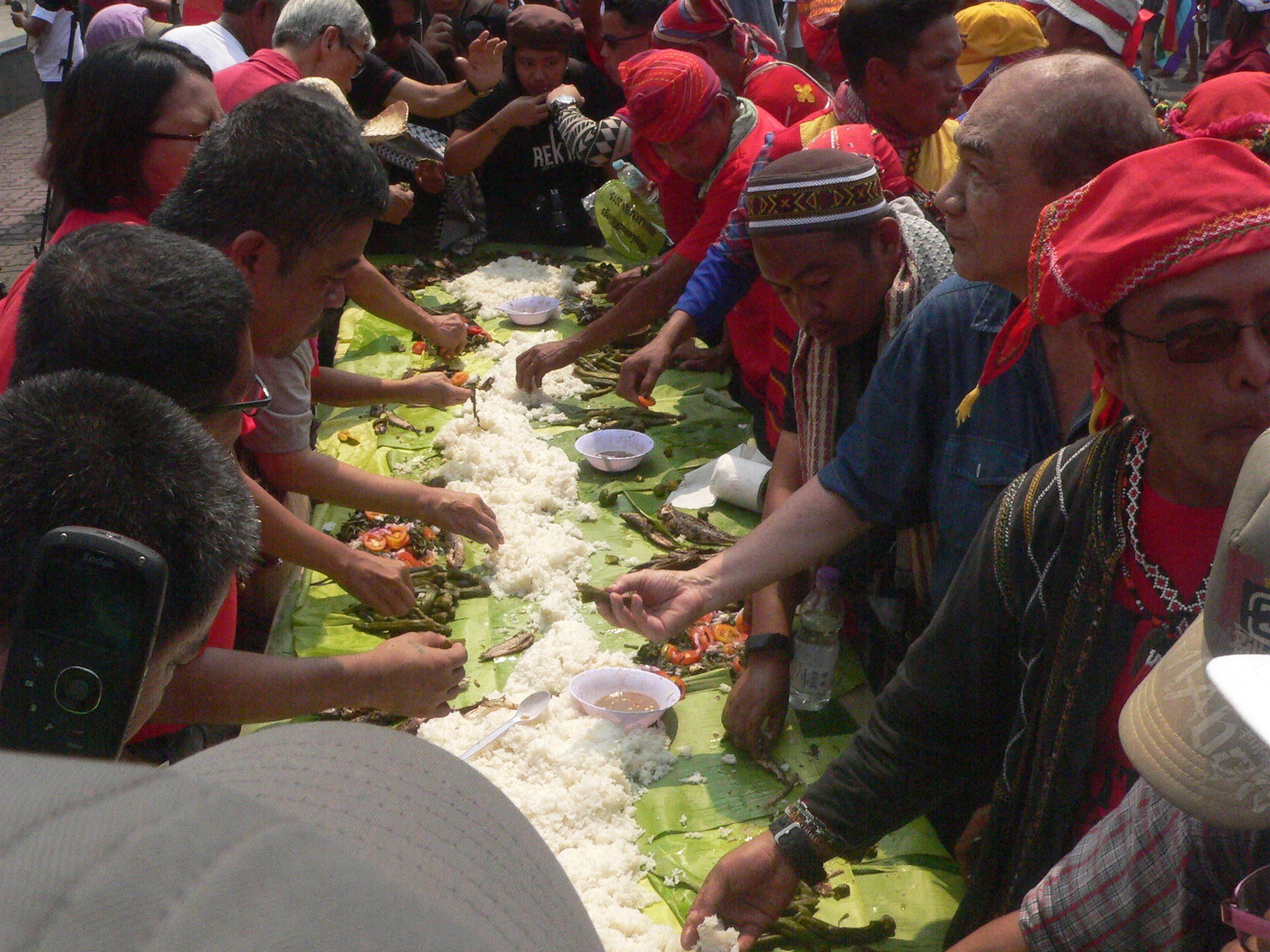 solidarity lunch