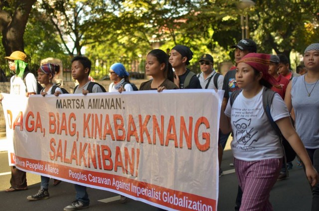 Indigenous and peasant communities under the Martsa Amianan arrived at the capital to join the   historic anti-APEC protests. (Photo by Loi Manalansan/Bulatlat.com)